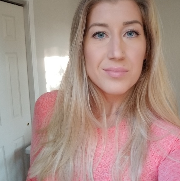 Meet your Posher, Brittainy - Picture 1 of 1